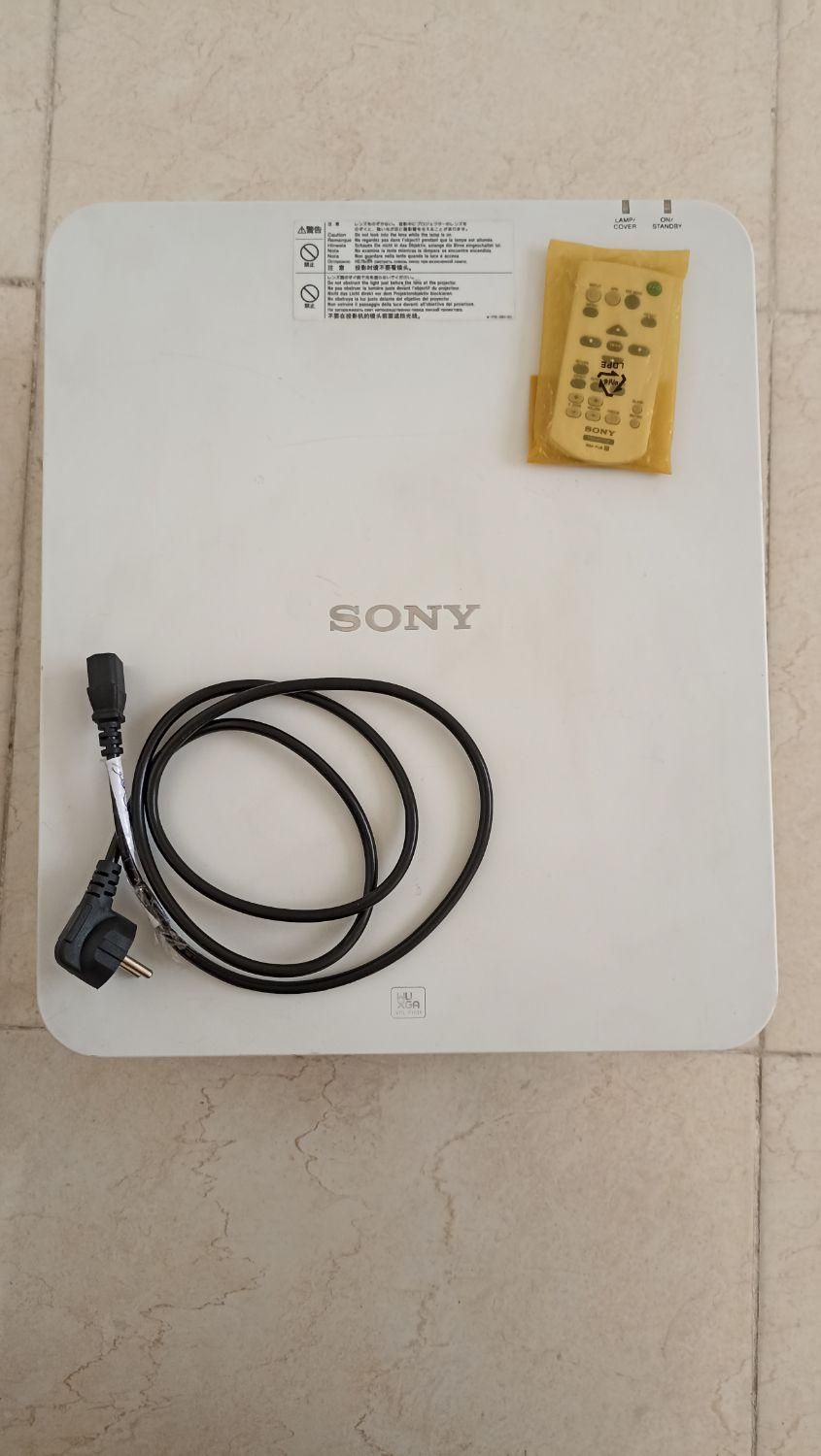 ویدیو پروژکتور سونی Sony VPL-FH31|تلویزیون و پروژکتور|شهرکرد, |دیوار
