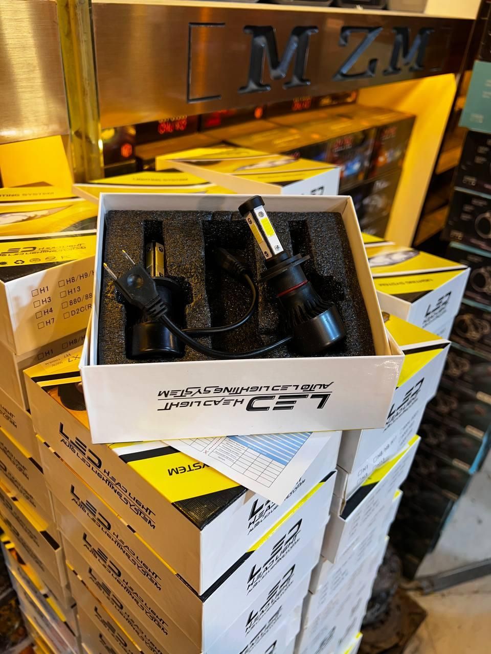 هدلایت چهارالیدی به قیمت چین|قطعات یدکی و لوازم جانبی|مشهد, نوید|دیوار