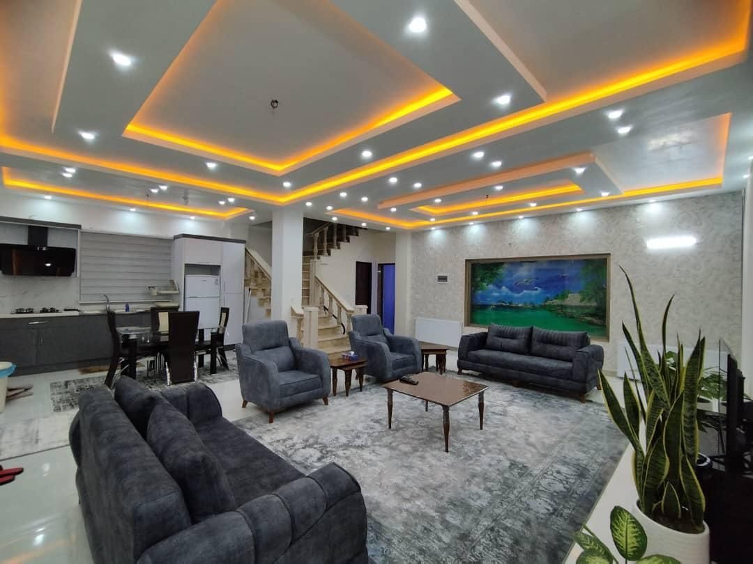 اجاره ویلا استخردارومعمولی|اجارهٔ کوتاهمدت ویلا و باغ|سرخرود, |دیوار