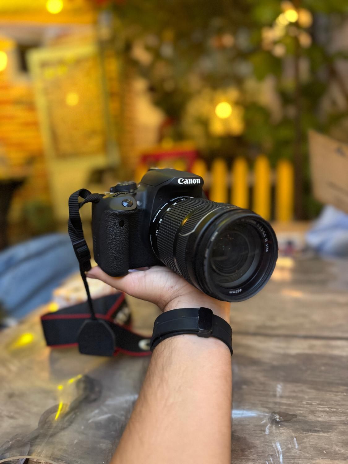 دوربین canon 700D با لنز 18135|دوربین عکاسی و فیلم‌برداری|اصفهان, نقش جهان|دیوار