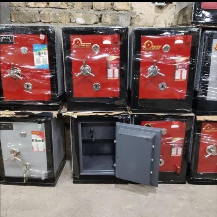 گاوصندوق گاو صندوق       بزرگ / کوچک|ابزارآلات|مشهد, رسالت|دیوار