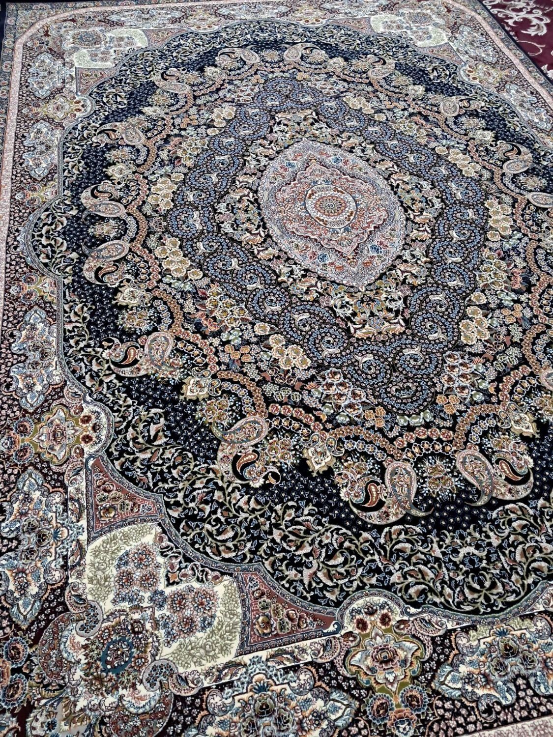 ۳ تخته فرش ۹ متری ۷۰۰ شانه تراکم ۲۵۵۰تمام نخ|فرش|مشهد, طلاب|دیوار
