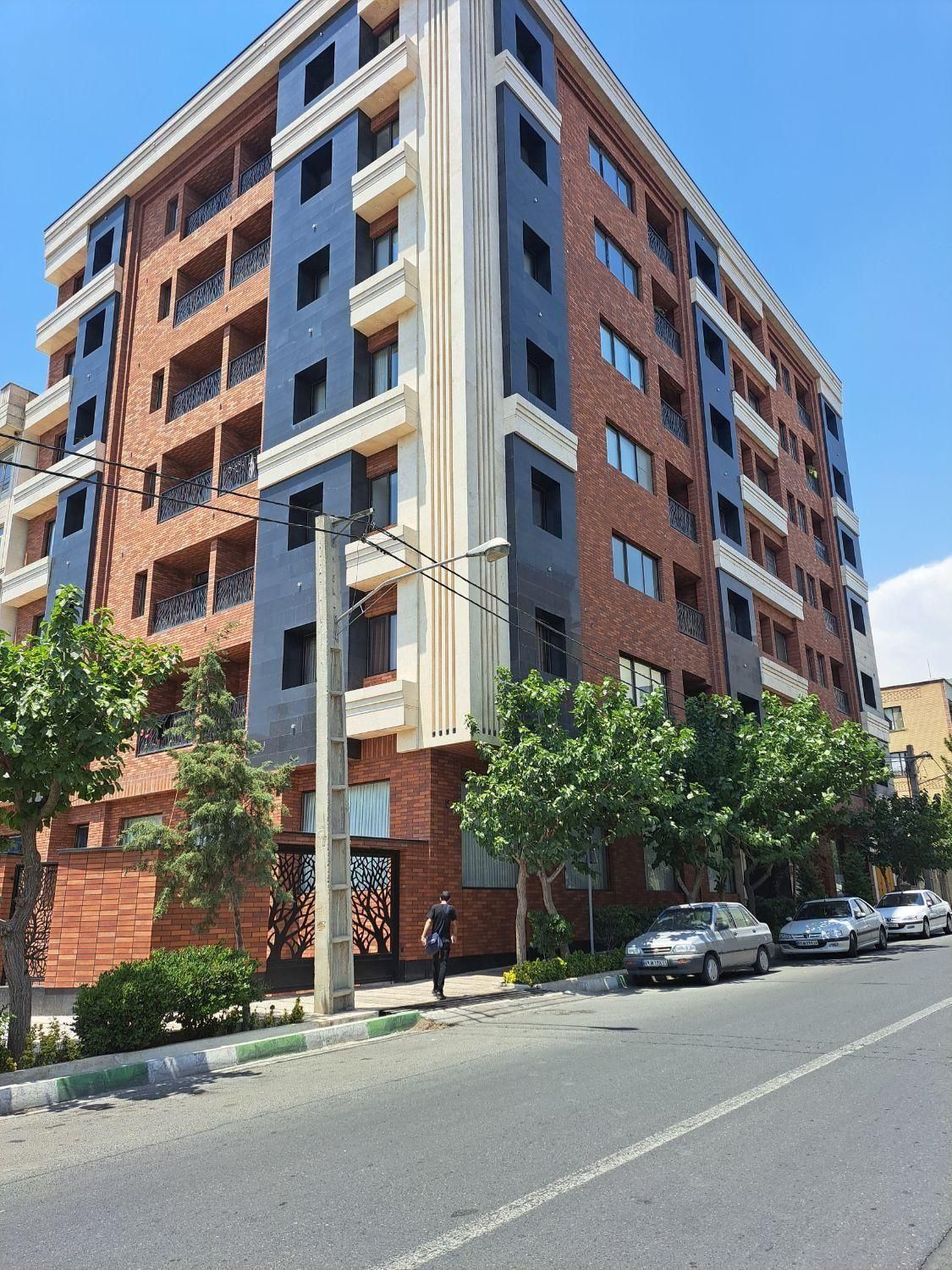 واحد دریاچه چیتگر معاوضه ماشین محضری با رزومه|فروش آپارتمان|تهران, چیتگر شمالی|دیوار