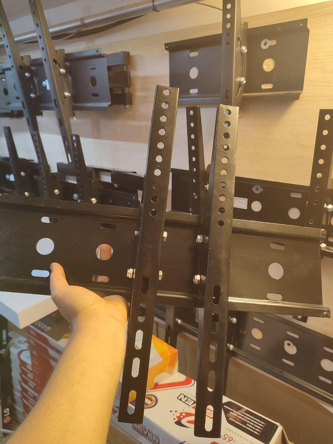 برکت دیواری تلویزیون جک نصب به دیوار پایه دیواری|تلویزیون و پروژکتور|ارومیه, |دیوار