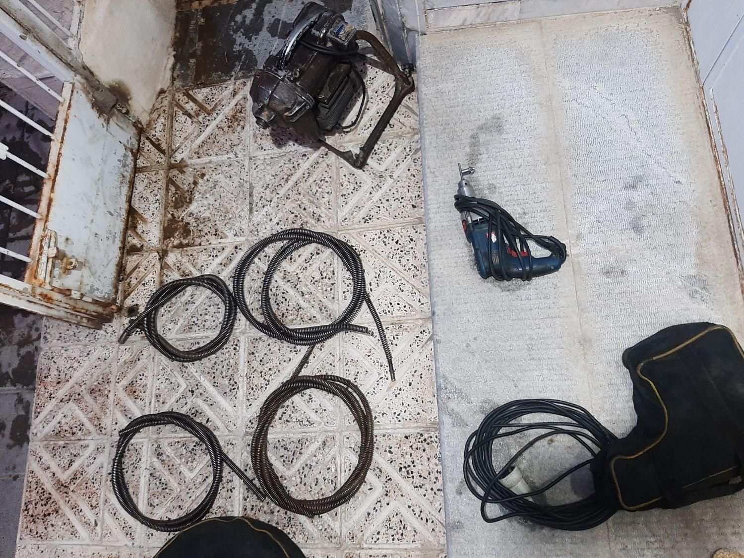 لوله بازکنی مناسب بهداشتی شبانه روزی لوله کشی|خدمات پیشه و مهارت|ارومیه, |دیوار