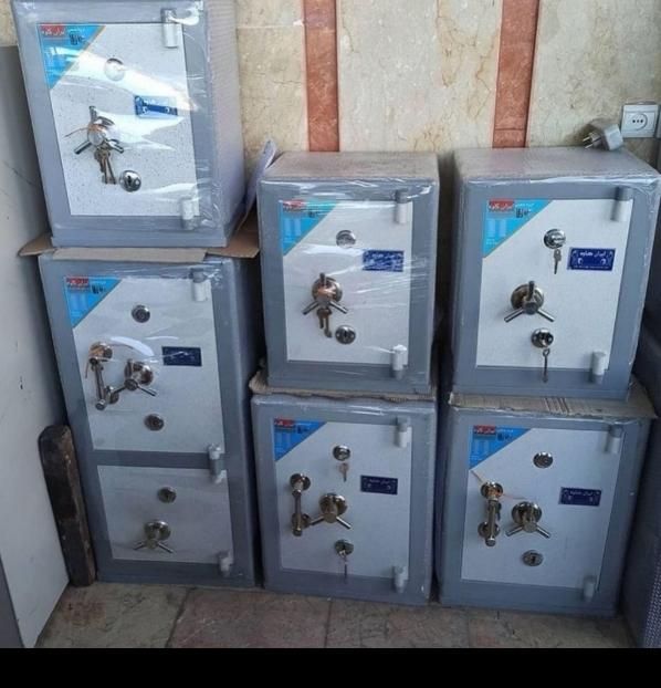 گاوصندوق پوشه. اشیائ.لب تاب گاوصندوق سری ۲۰۲۰s|ابزارآلات|نیشابور, |دیوار