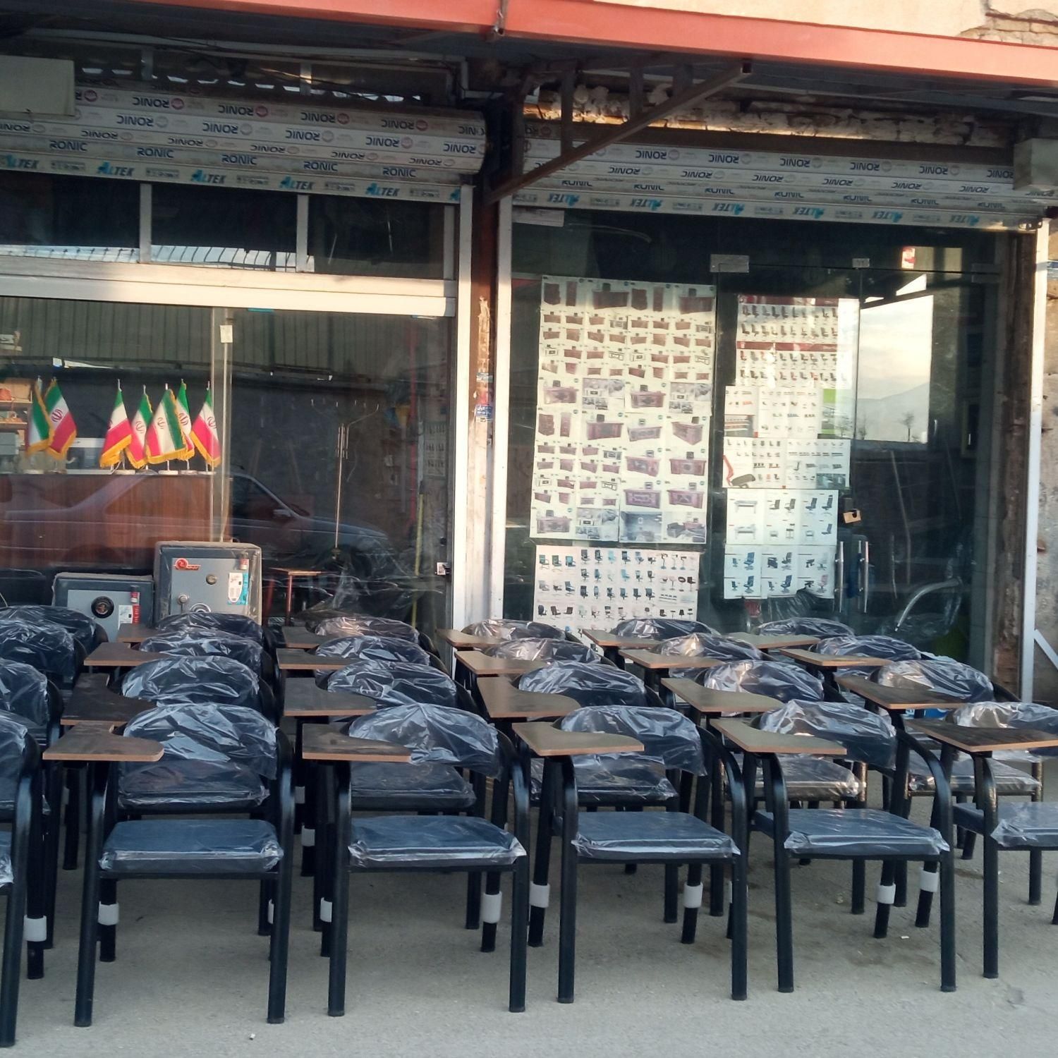 صندلی دانش آموزی|مبلمان اداری|سنندج, |دیوار