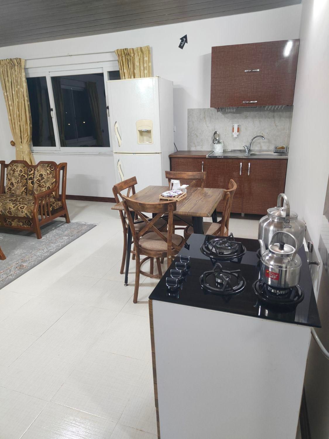 اجاره سوییت یک اتاق خوابه داخل مجتمع|اجارهٔ کوتاه‌مدت آپارتمان و سوئیت|املش, |دیوار