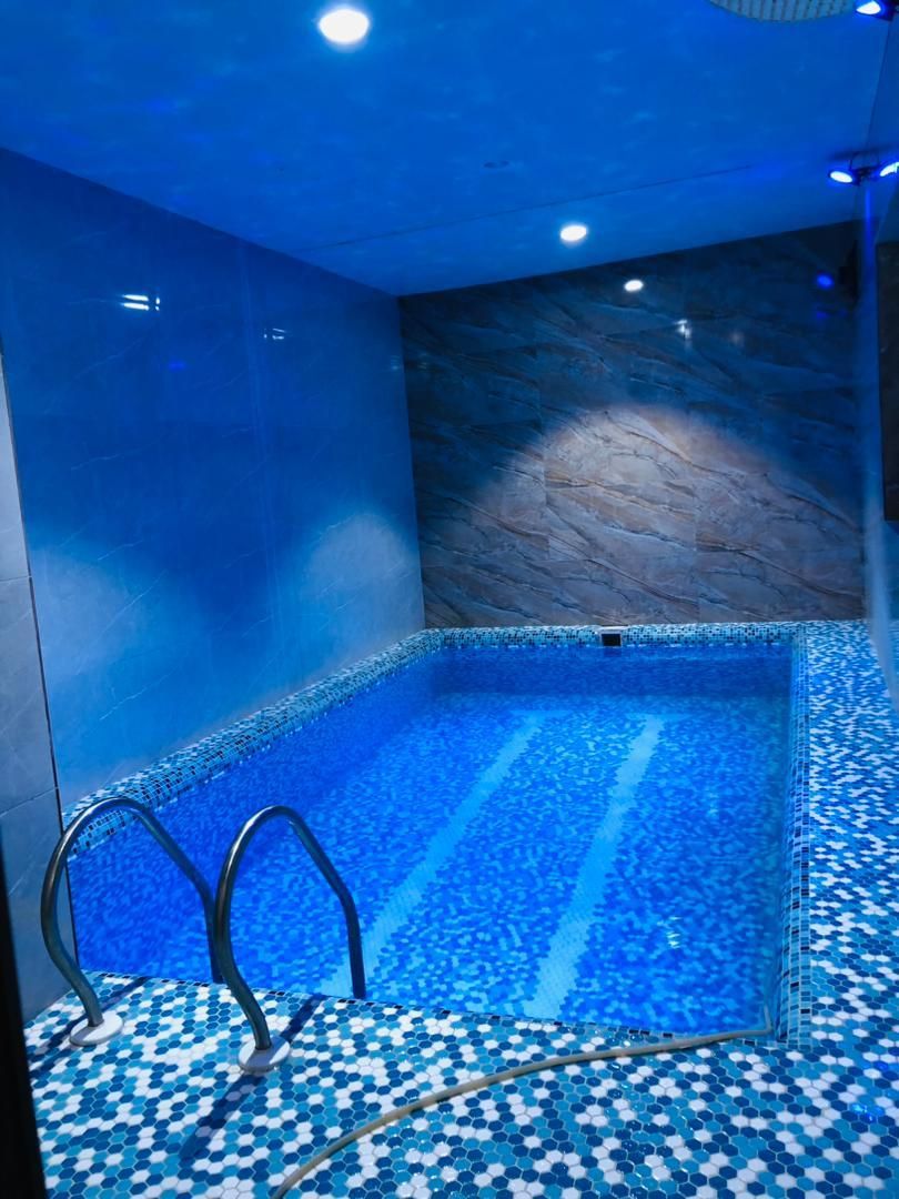 ویلای استخردار خیلی تمیز مالکم|اجارهٔ کوتاه‌مدت ویلا و باغ|سرخرود, |دیوار