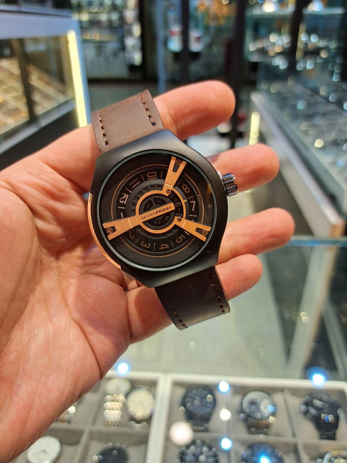 ساعت سون فرایدی کنتوری(SEVENFRIDAY)شرکتی (رنگبندی)|ساعت|مشهد, راهنمایی|دیوار