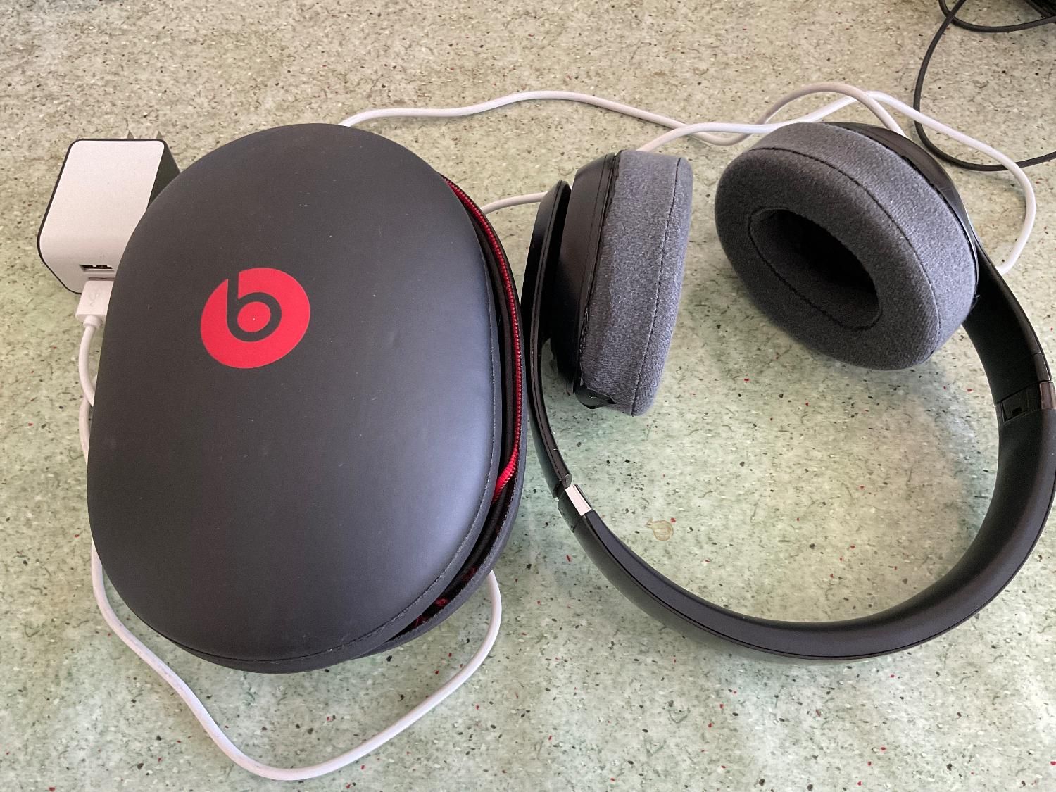 هدفون بلوتوثی   BEATS SATADIO PRO با قدرت بالا|لوازم جانبی موبایل و تبلت|تهران, امانیه|دیوار
