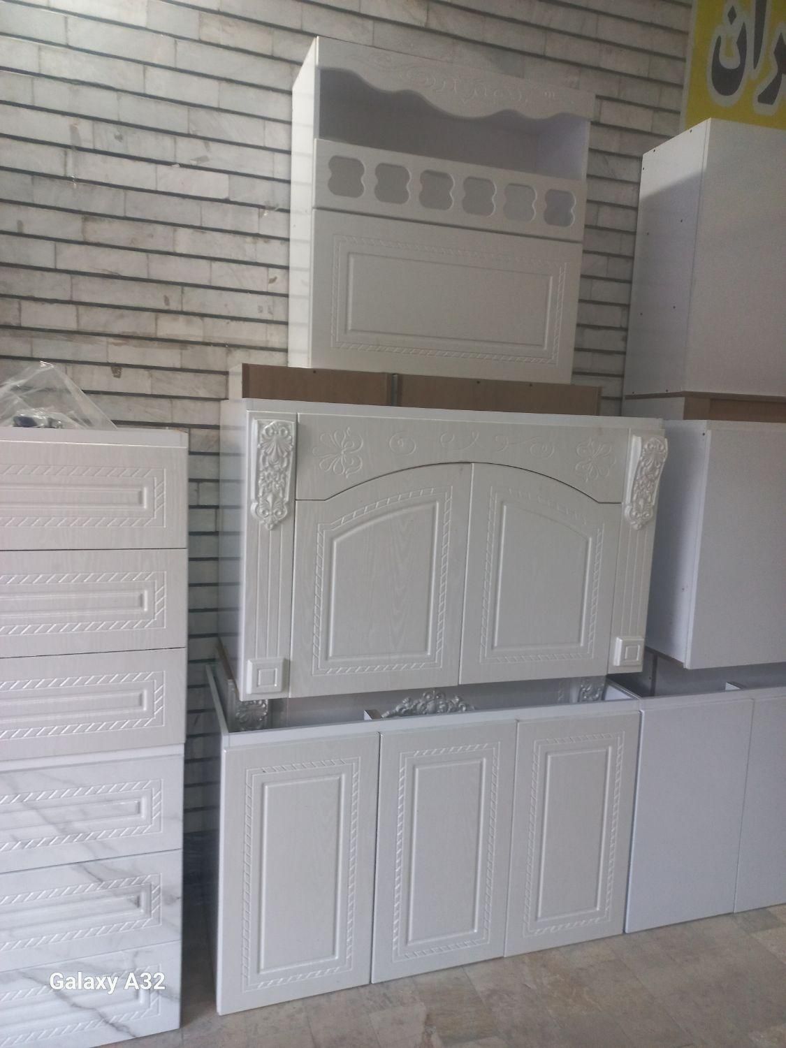 کابینت و کمد دیواری آماده قابل حمل|مصالح و تجهیزات ساختمان|میانه, |دیوار
