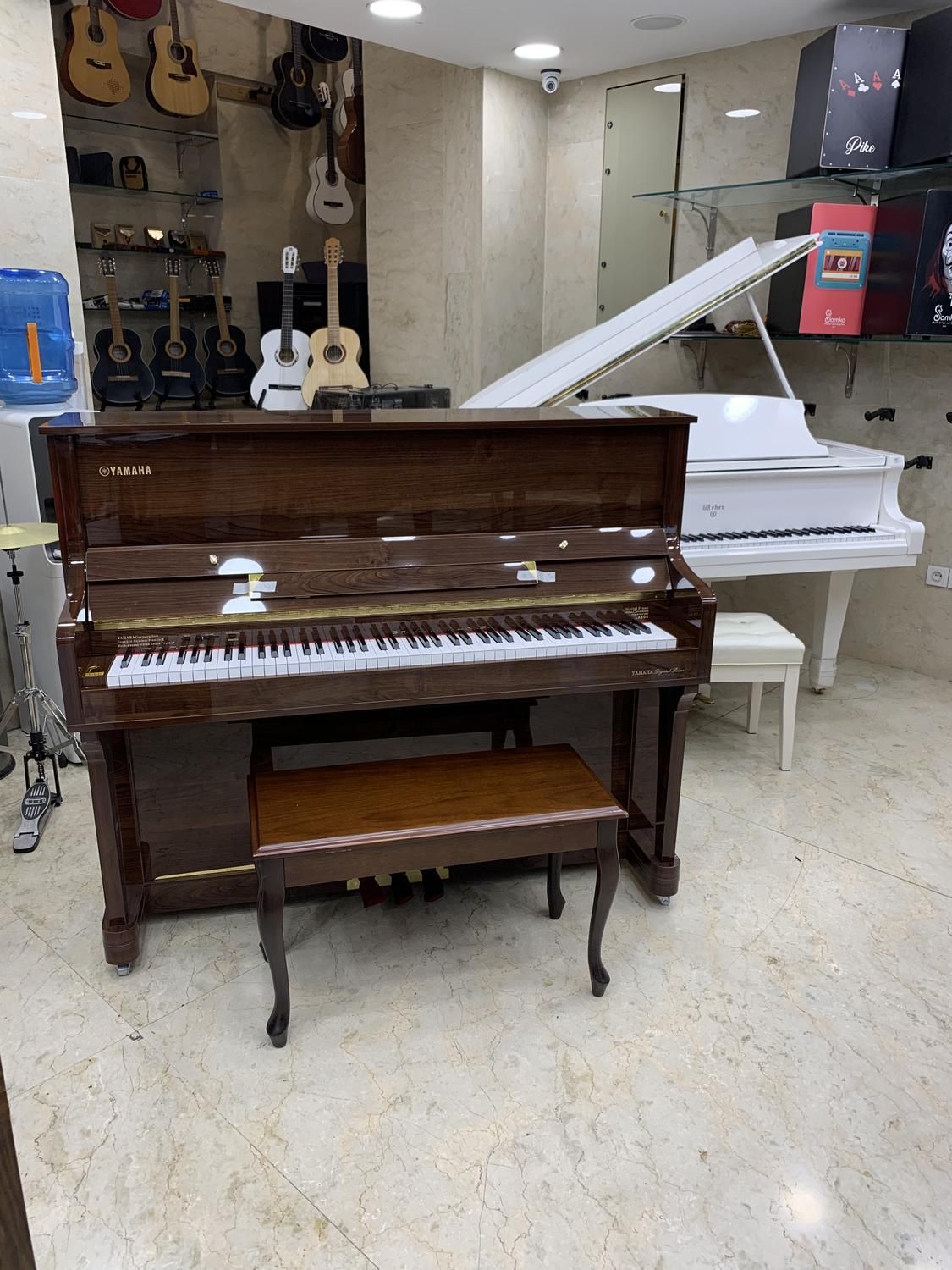 پیانو یاماها کنسولدار 3 پدال اکتیو|پیانو، کیبورد، آکاردئون|تهران, جمهوری|دیوار