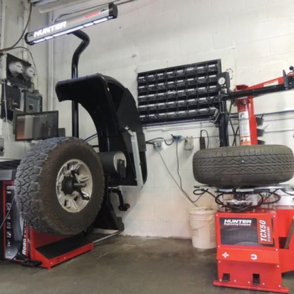 بالانس چرخ لاستیک درار ساکشن روغن پمپ باد نیتروژن|فروشگاه و مغازه|تهران, توحید|دیوار