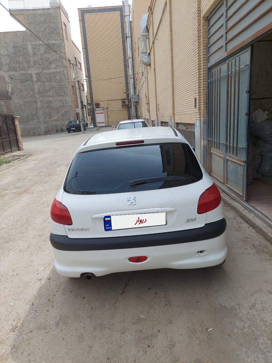 پژو 206 مدل 90|خودرو سواری و وانت|اصفهان, بهارستان|دیوار