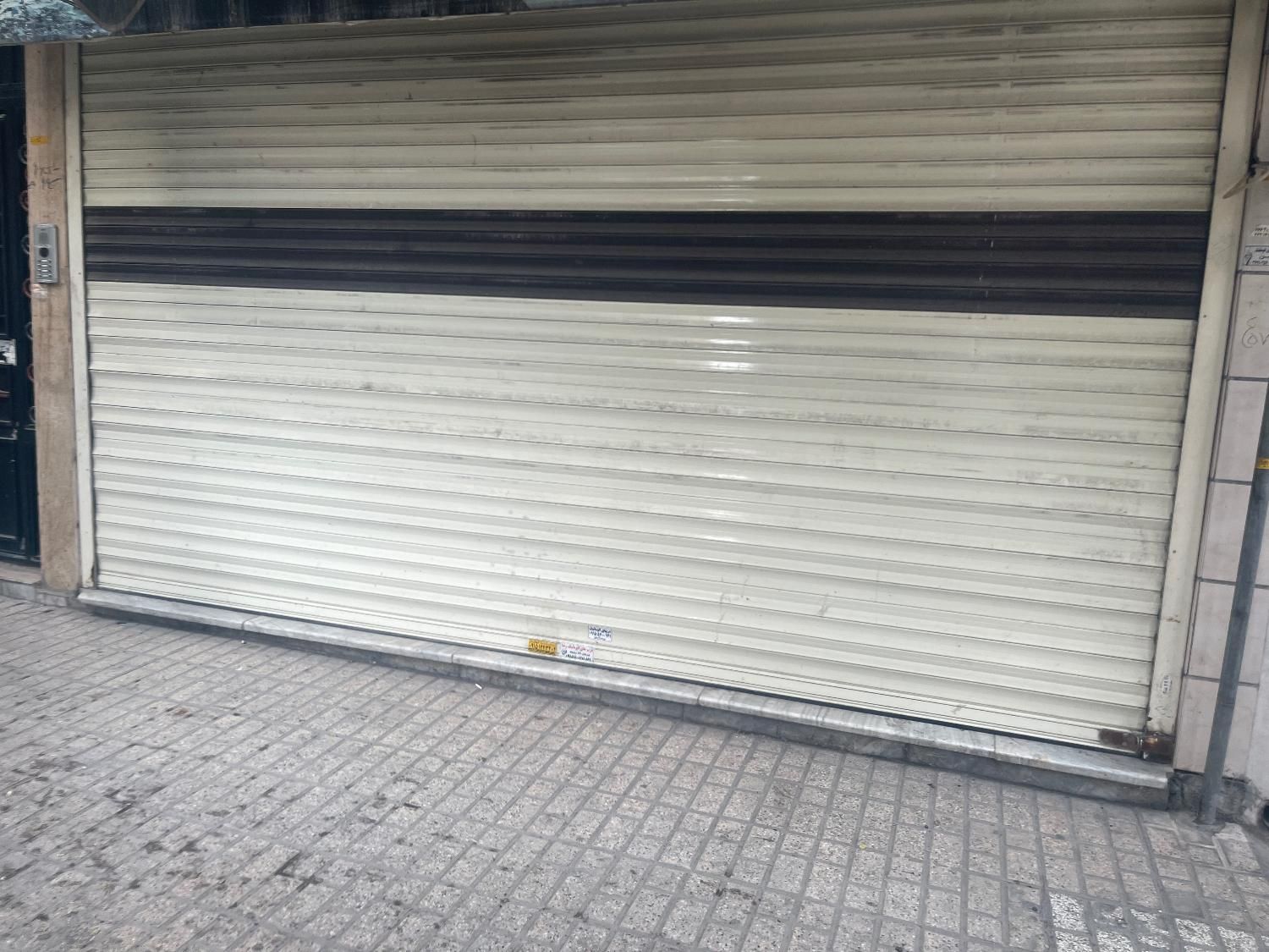 مغازه ۳۰متری جانباز ۱۳بین وصال ۳و۵|اجارهٔ مغازه و غرفه|مشهد, جانباز|دیوار