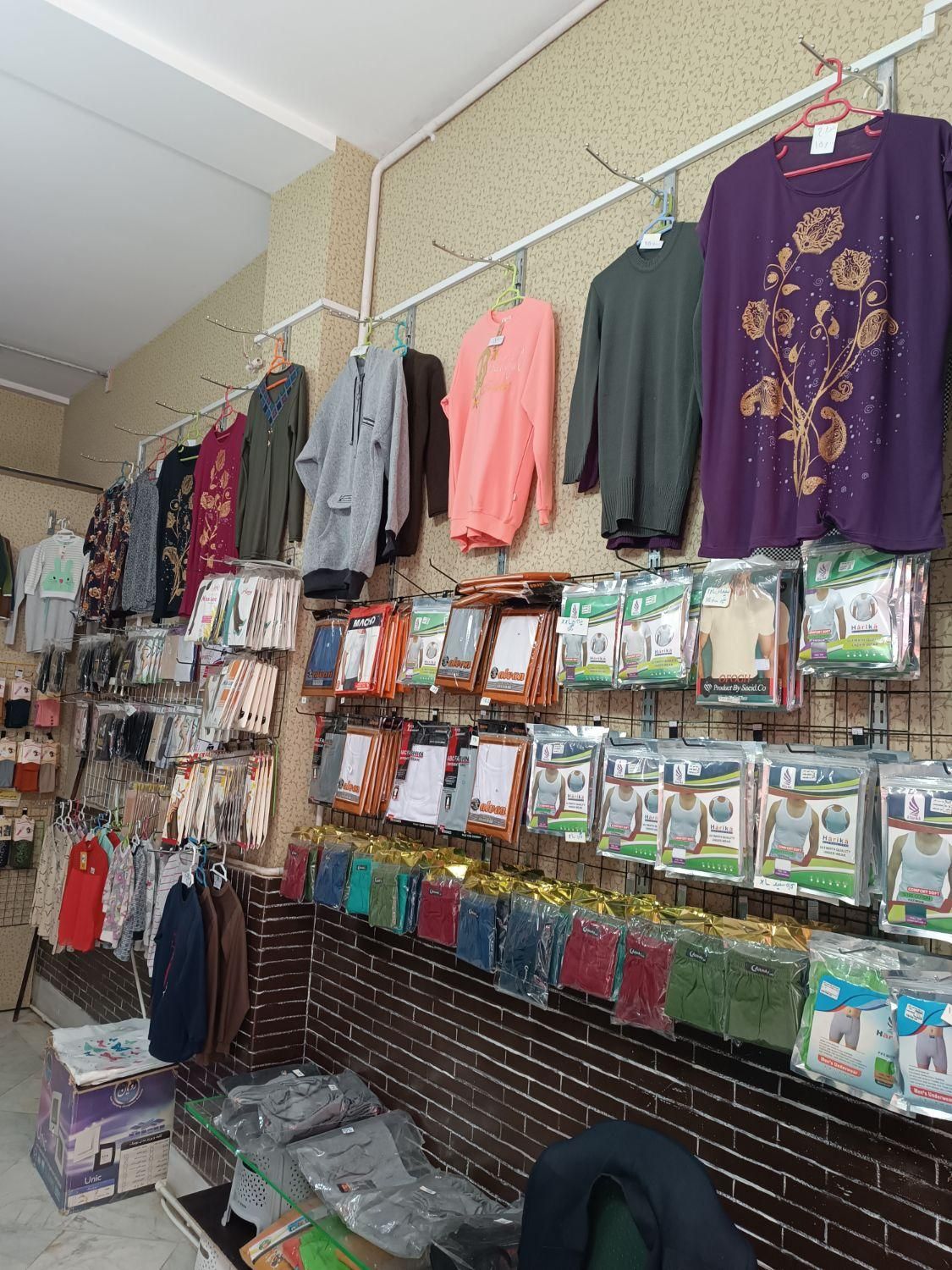 االباس زنانه مردانه دخترانه پسرانه حراج ۱۰۰۰۰۰ت|لباس|اردبیل, |دیوار