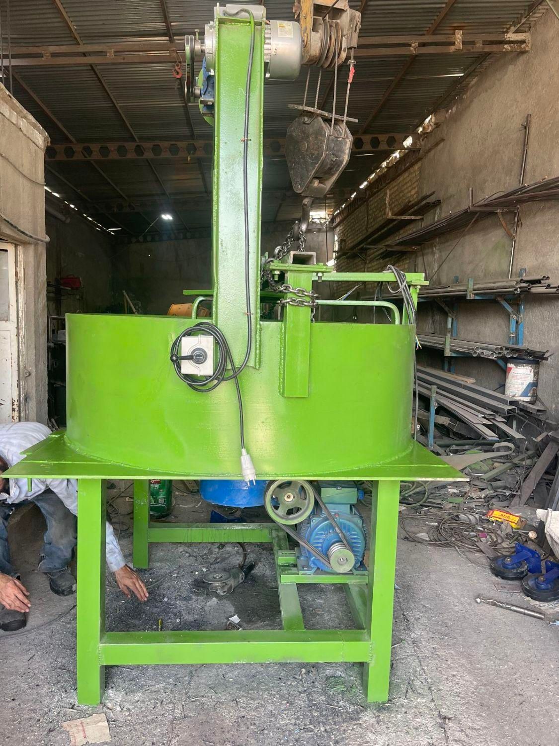 ناری ساز همزن بتن خلاطه میکسر بتونیر|ماشین‌آلات صنعتی|مشهد, خین عرب|دیوار