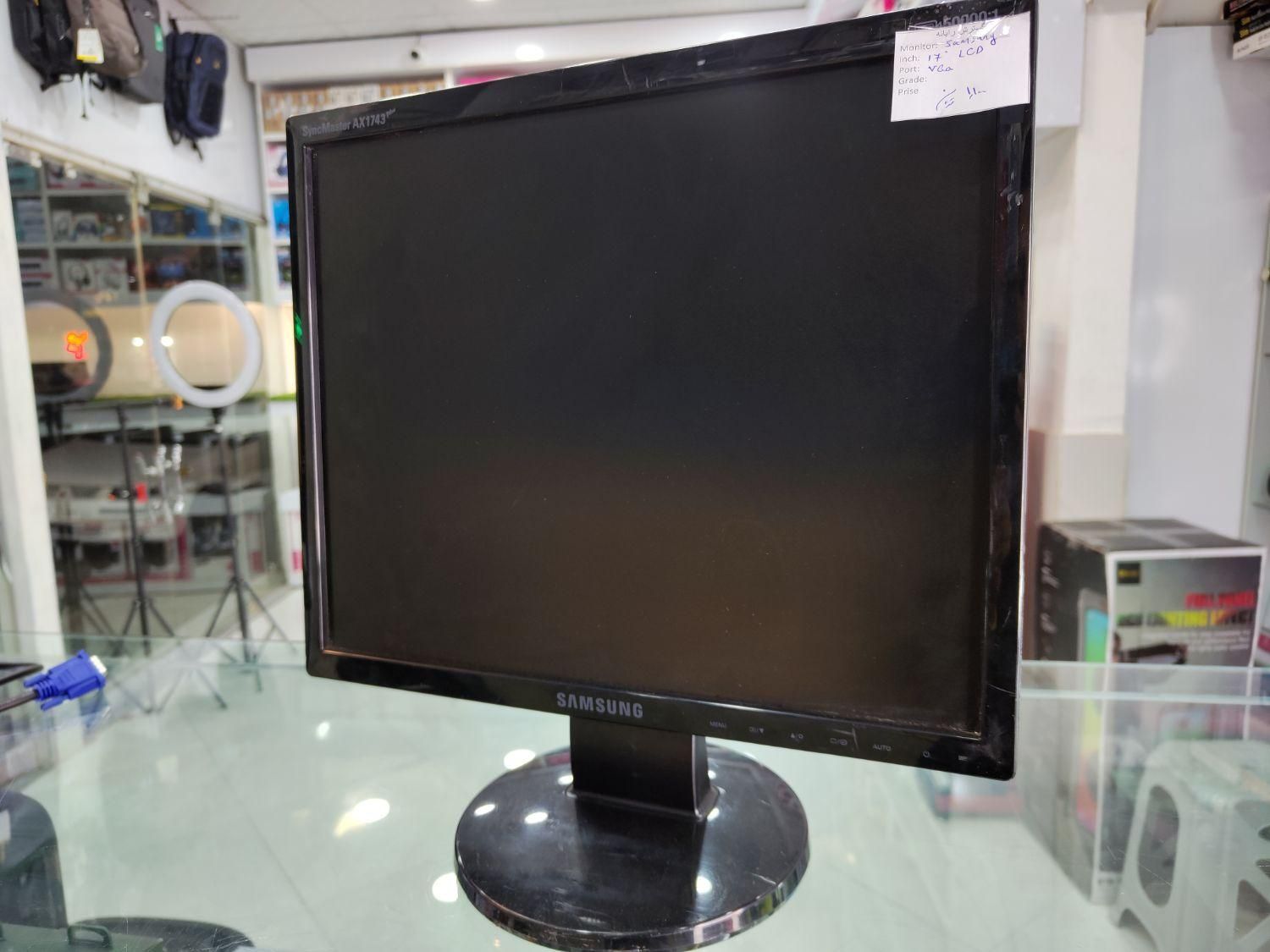مانیتور Samsung 17 LCD|قطعات و لوازم جانبی رایانه|سبزوار, |دیوار