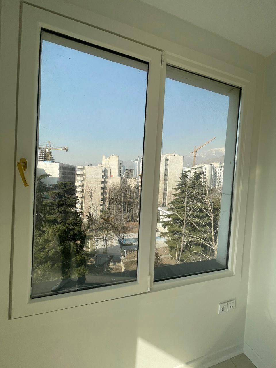 ۸۰ متر اداری تابلو خور فرمانیه (آکواریوم)|فروش دفتر کار، اتاق اداری، مطب|تهران, فرمانیه|دیوار