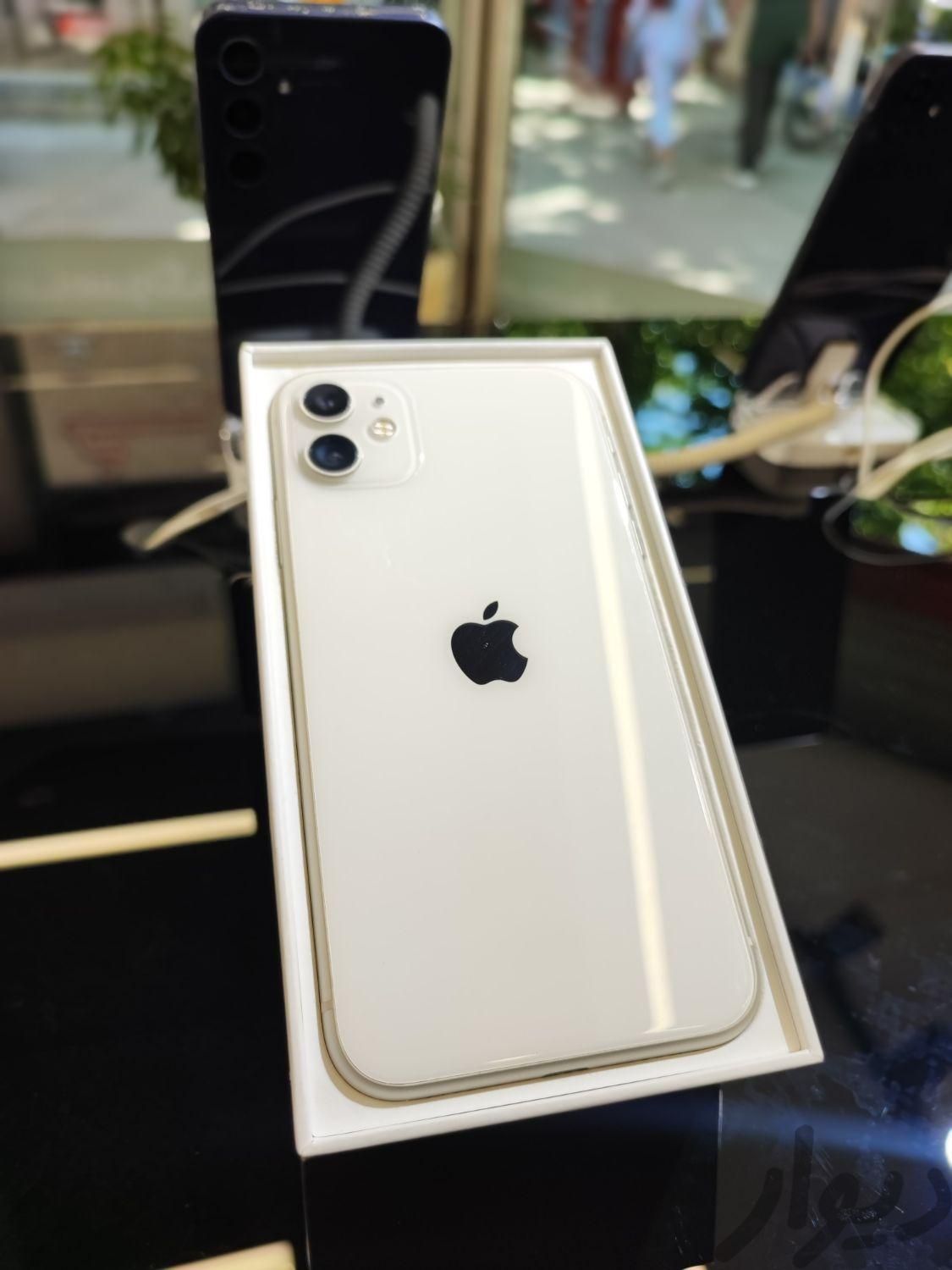 اپل iPhone 11 با حافظهٔ ۱۲۸ گیگابایت سفید|موبایل|اصفهان, چرخاب|دیوار