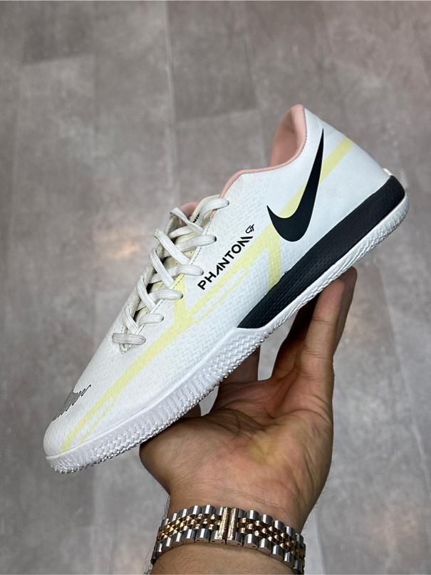 کفش سالنی فوتسال نایک مدل Nike Phantom|کیف، کفش، کمربند|اصفهان, علی قلی آقا|دیوار