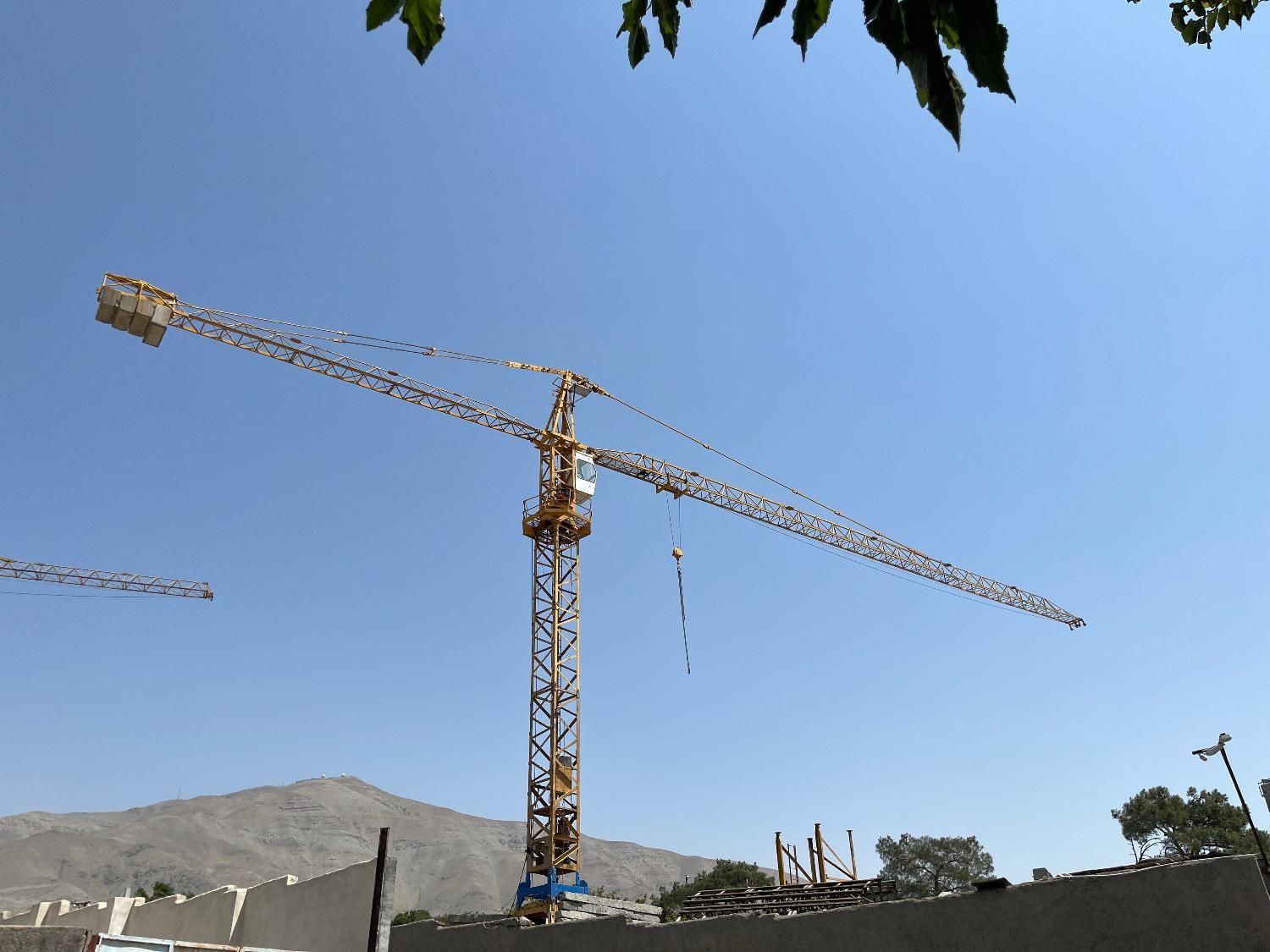 فروش و اجاره تاورکرین ۳ تن تاور (تاور کرین)|ماشین‌آلات صنعتی|کرج, شهرک جهان‌نما|دیوار