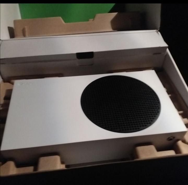 فول گیم با اکانت روش در حد آکبند Xbox series s|کنسول، بازی ویدئویی و آنلاین|تبریز, |دیوار