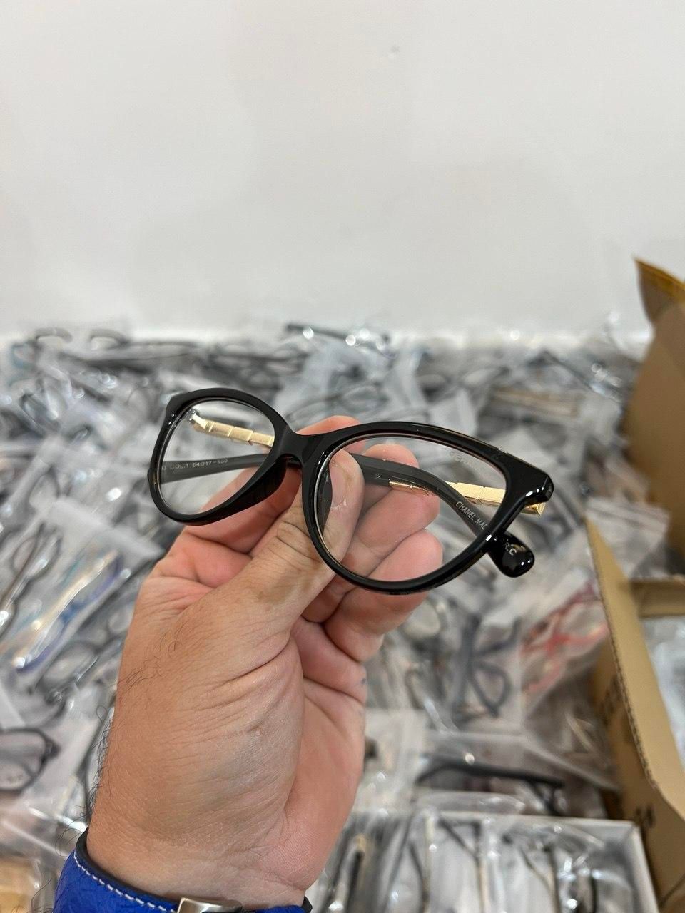 فریم عینک طبی به همراه ساخت انواع عدسی|زیورآلات و اکسسوری|بوشهر, |دیوار