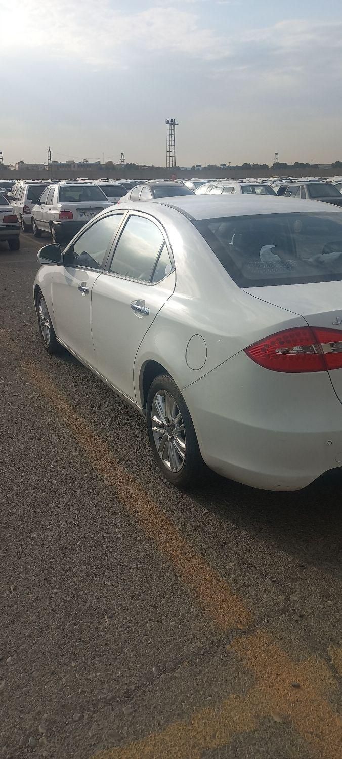 جک J5 اتوماتیک 1800cc، مدل ۱۳۹۴|خودرو سواری و وانت|کرج, مشکین‌دشت|دیوار