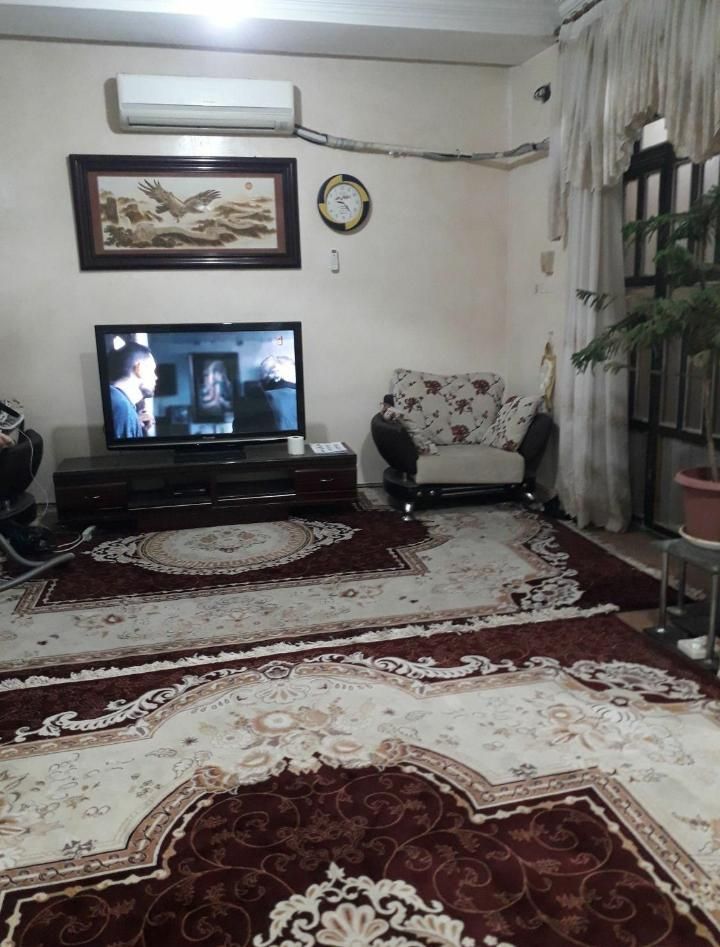 منزل دربست مستقل نزدیک به بازار همراه با پارکینگ|اجارهٔ کوتاه‌مدت آپارتمان و سوئیت|بندر گناوه, |دیوار