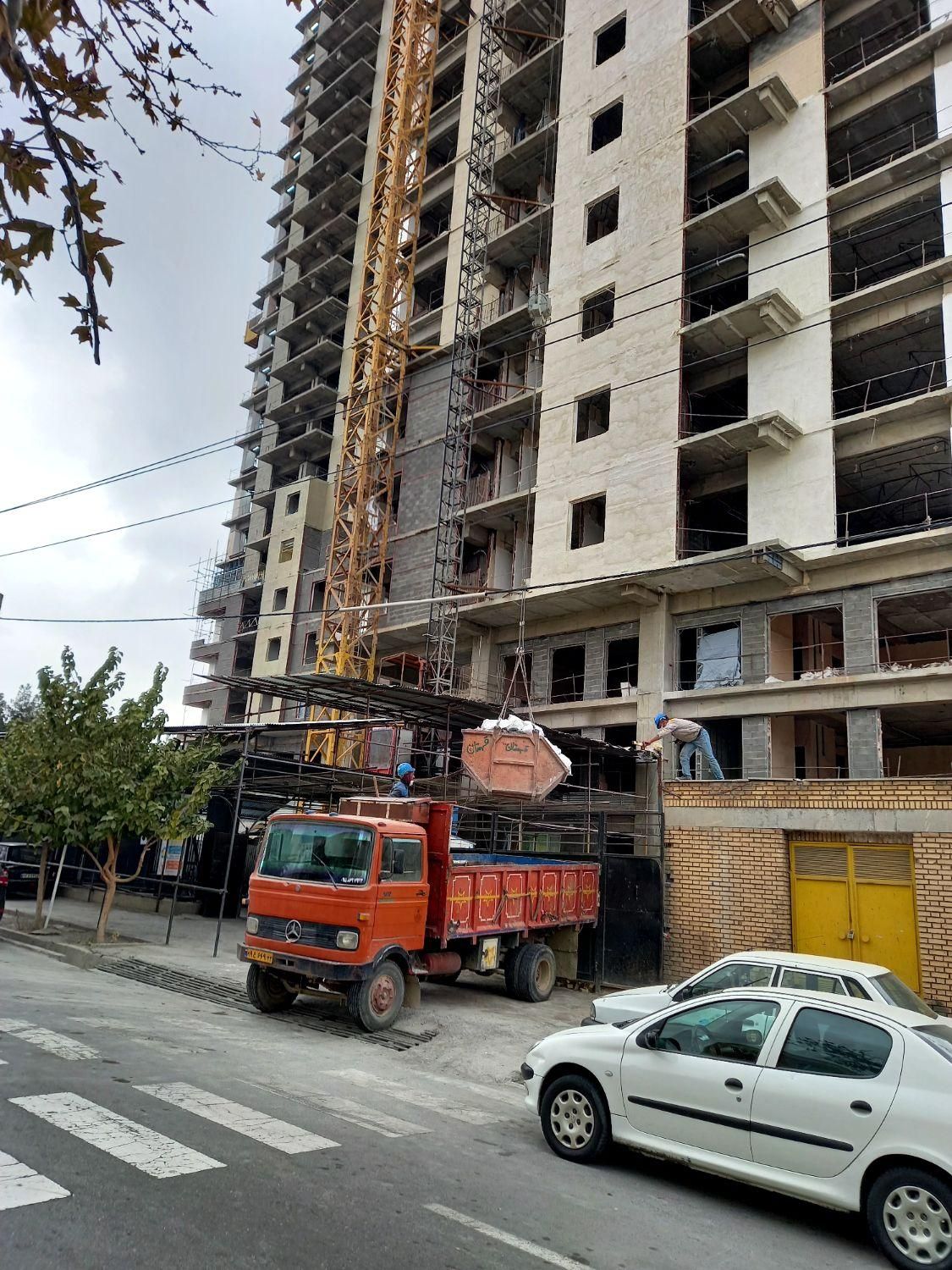 حمل خاک نخاله خاور کمپرسی.ماسه ضایعات اهن وغیر|خدمات حمل و نقل|مشهد, شهرک رازی (شهرک غرب)|دیوار