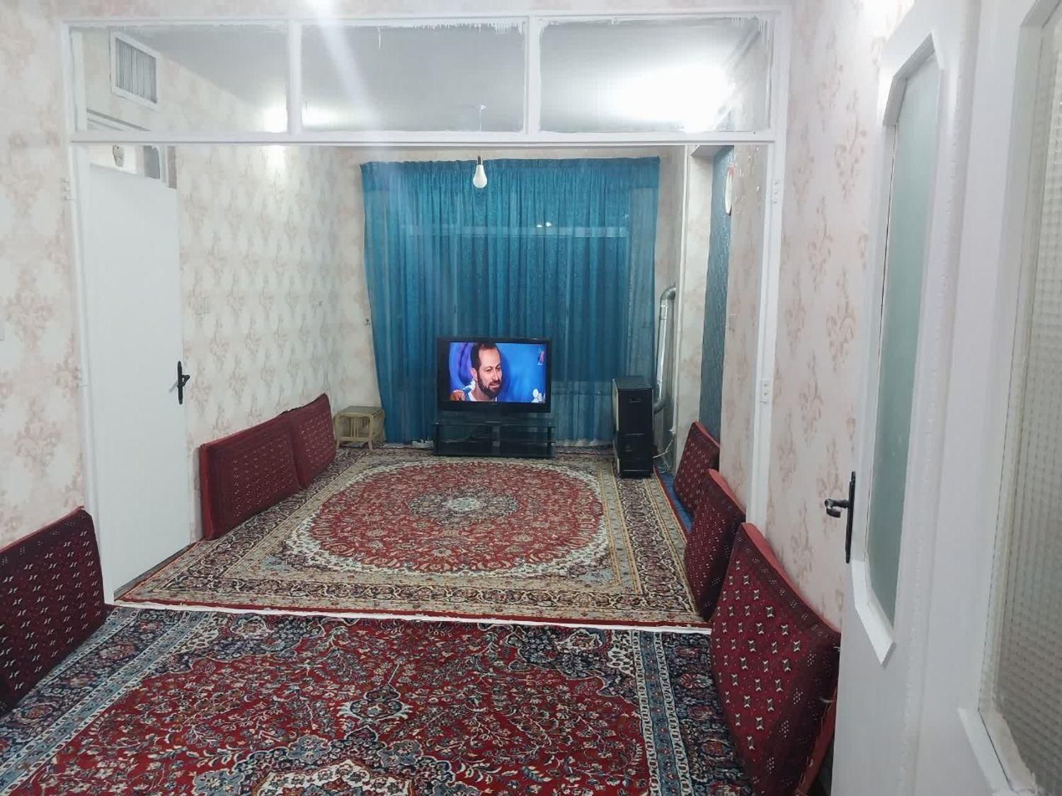 سوئیت آپارتمان بزرگ نزدیک حرم|اجارهٔ کوتاهمدت آپارتمان و سوئیت|مشهد, جوادیه|دیوار