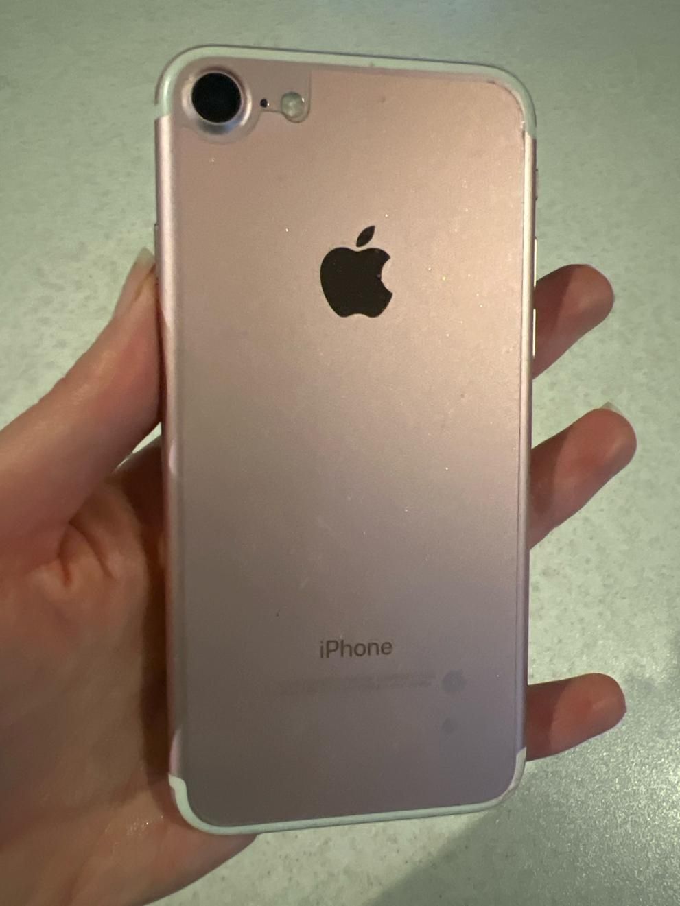 اپل iPhone 7 با حافظهٔ ۳۲ گیگابایت|موبایل|تهران, گیشا|دیوار