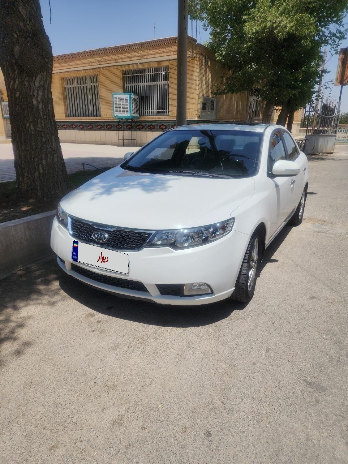 کیا سراتو مونتاژ اتوماتیک آپشنال 2000cc، مدل ۱۳۹۶|خودرو سواری و وانت|اصفهان, آبشار|دیوار