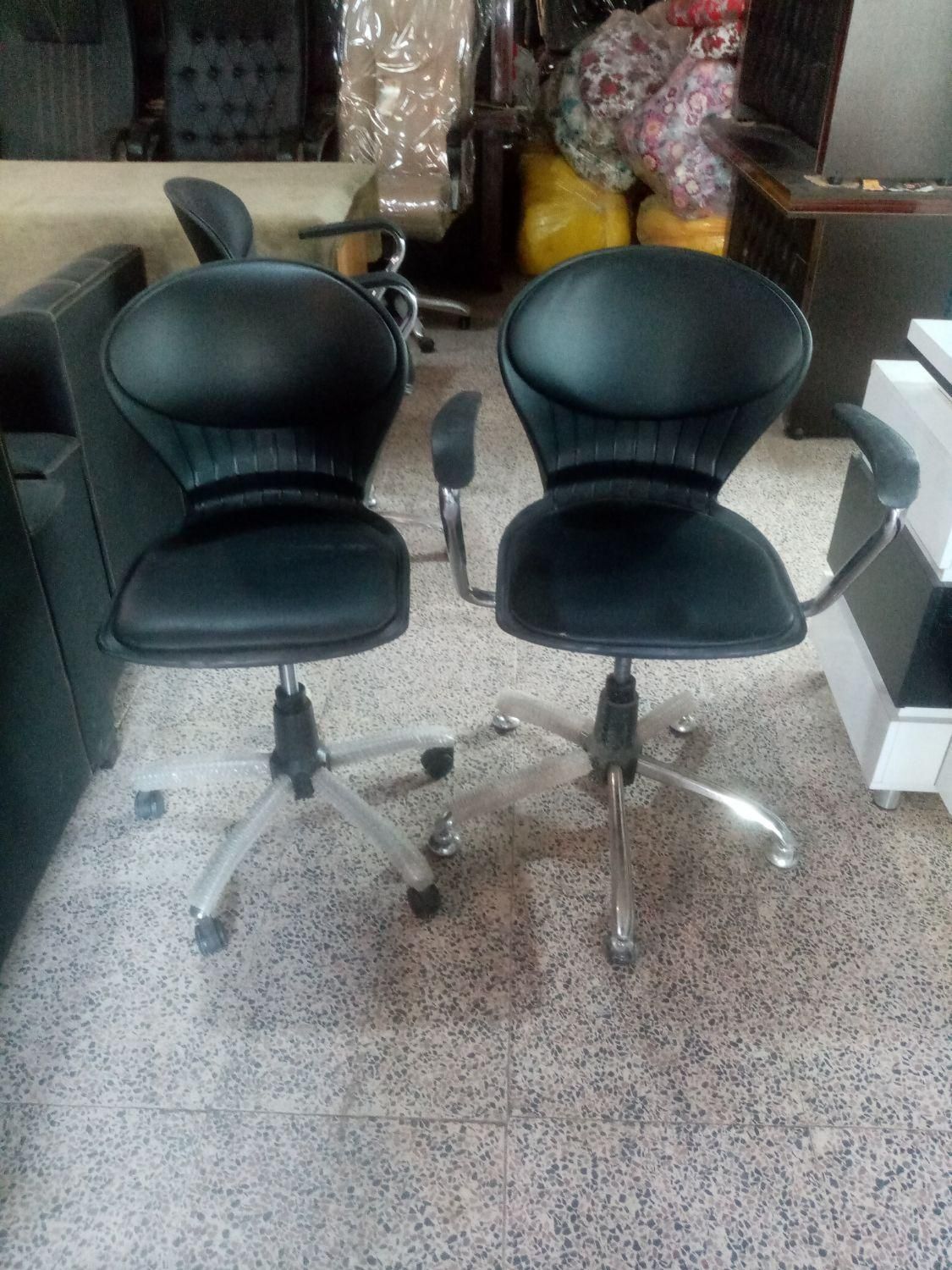 صندلی صدفی گردان /با دسته و بدون دسته|صندلی و نیمکت|بندر انزلی, |دیوار