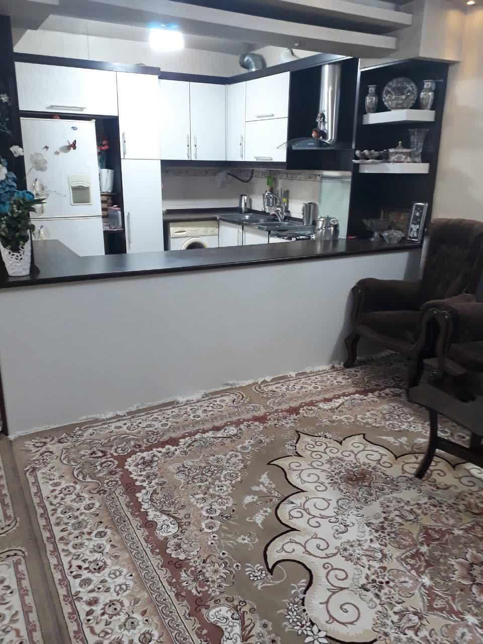 منزل ویلایی نزدیک به مرکز شهر و دارای دسترسی|فروش خانه و ویلا|اصفهان, خرم|دیوار