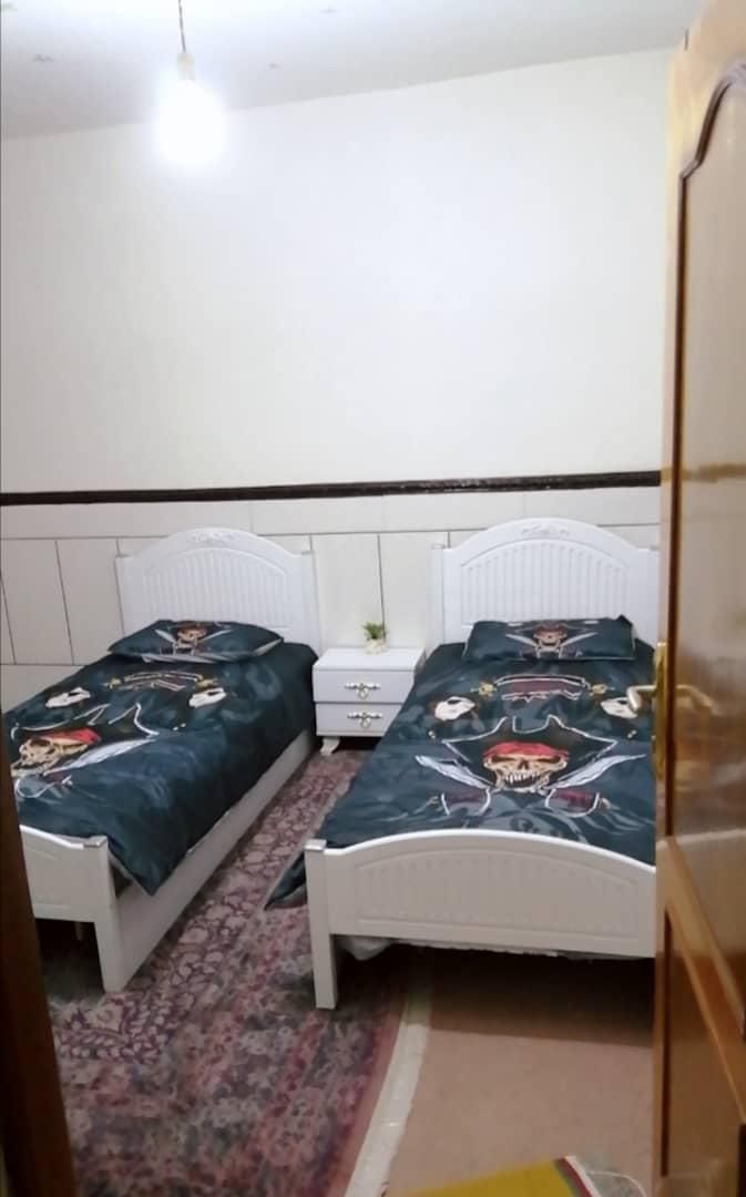 تخت۱نفرهس|تخت و سرویس خواب|بندر انزلی, آذربایجان|دیوار