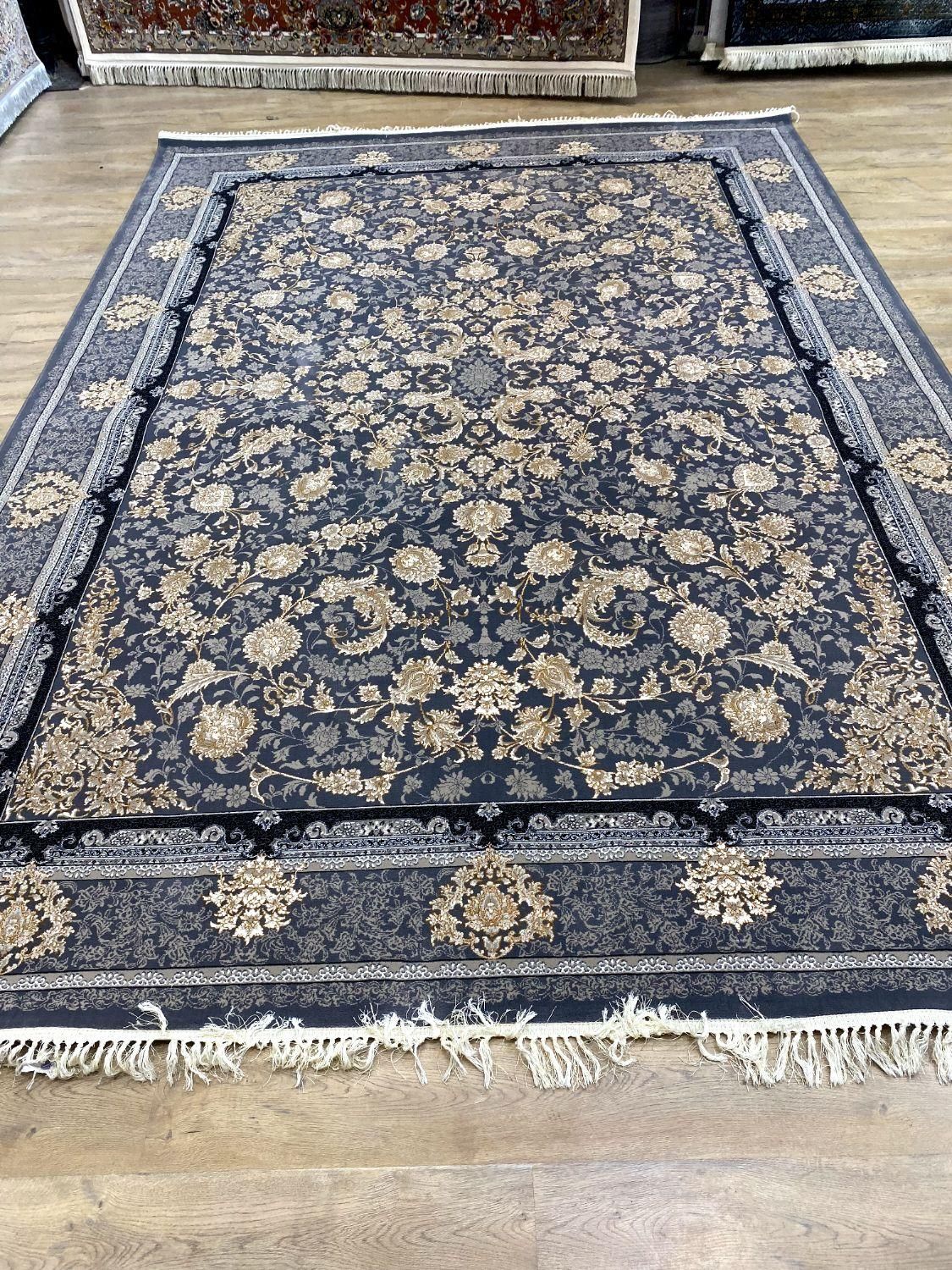 فرش ماشینی ۹ متری اصل ۷۰۰ شانه(سرای فرش هنرمند)|فرش|تبریز, |دیوار