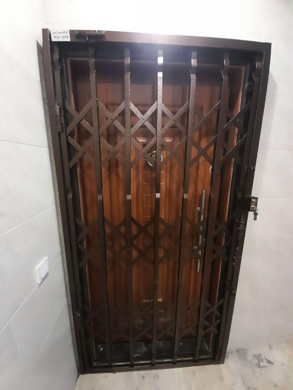 درب اکاردیونی حفاظ آکاردیونی آکاردونی در|مصالح و تجهیزات ساختمان|هشتگرد, |دیوار