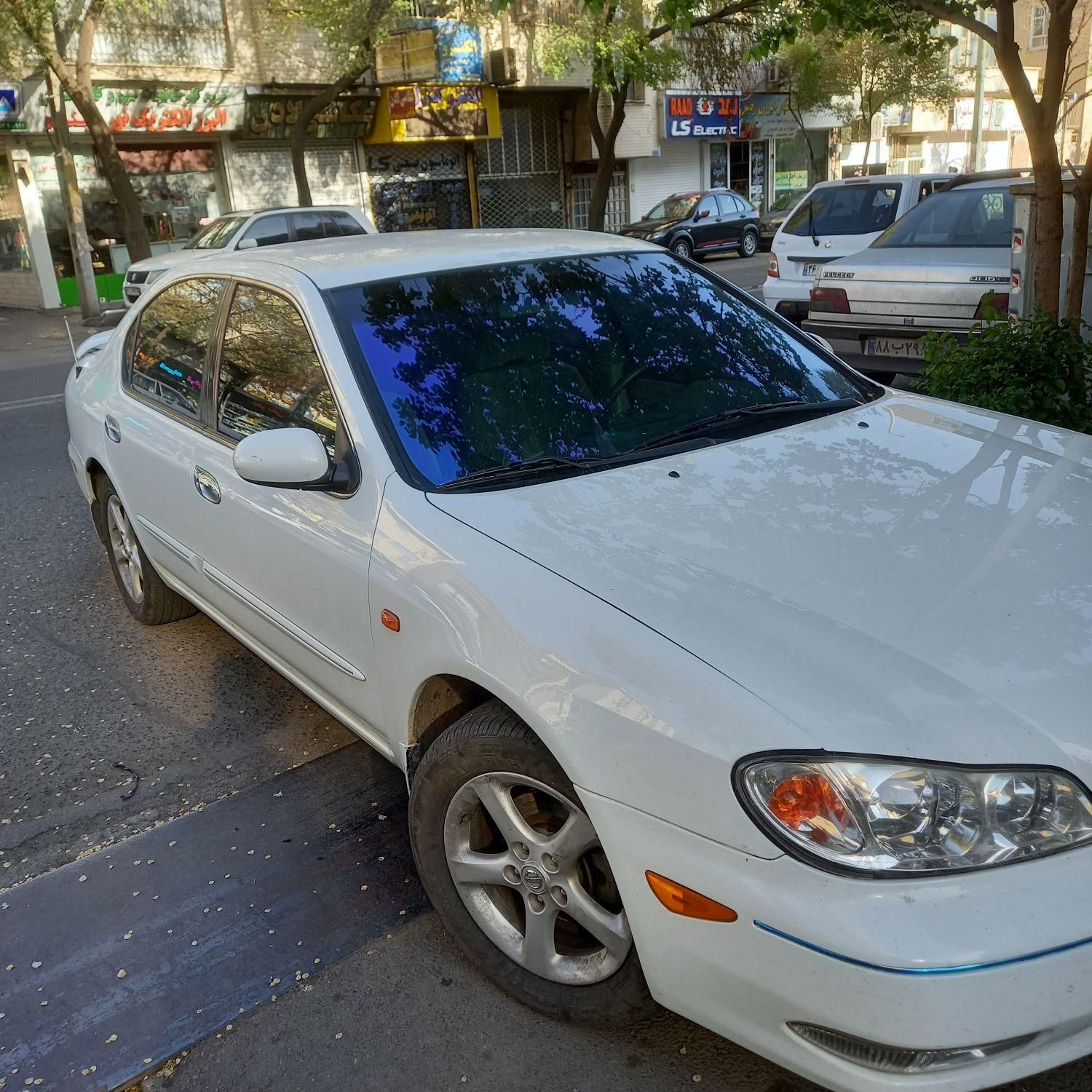 شیشه دودی با ضمانت ونصب حرفه ای نقدی وچکی|خدمات موتور و ماشین|قزوین, |دیوار