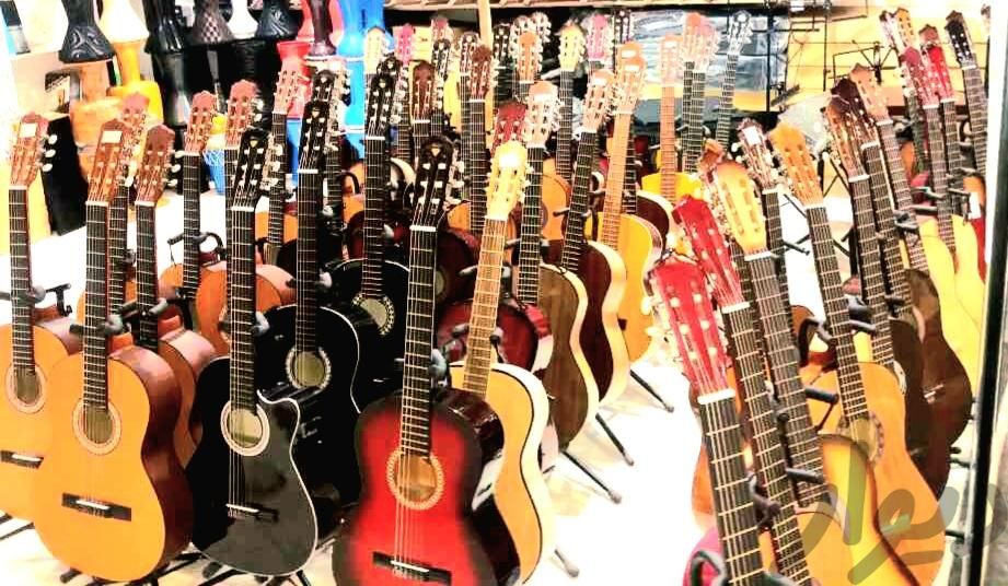 گیتار والنسیا مدل کاور گیتار/دف/سنتور/هنگ درام|گیتار، بیس و امپلیفایر|مشهد, قاسم‌آباد (شهرک غرب)|دیوار