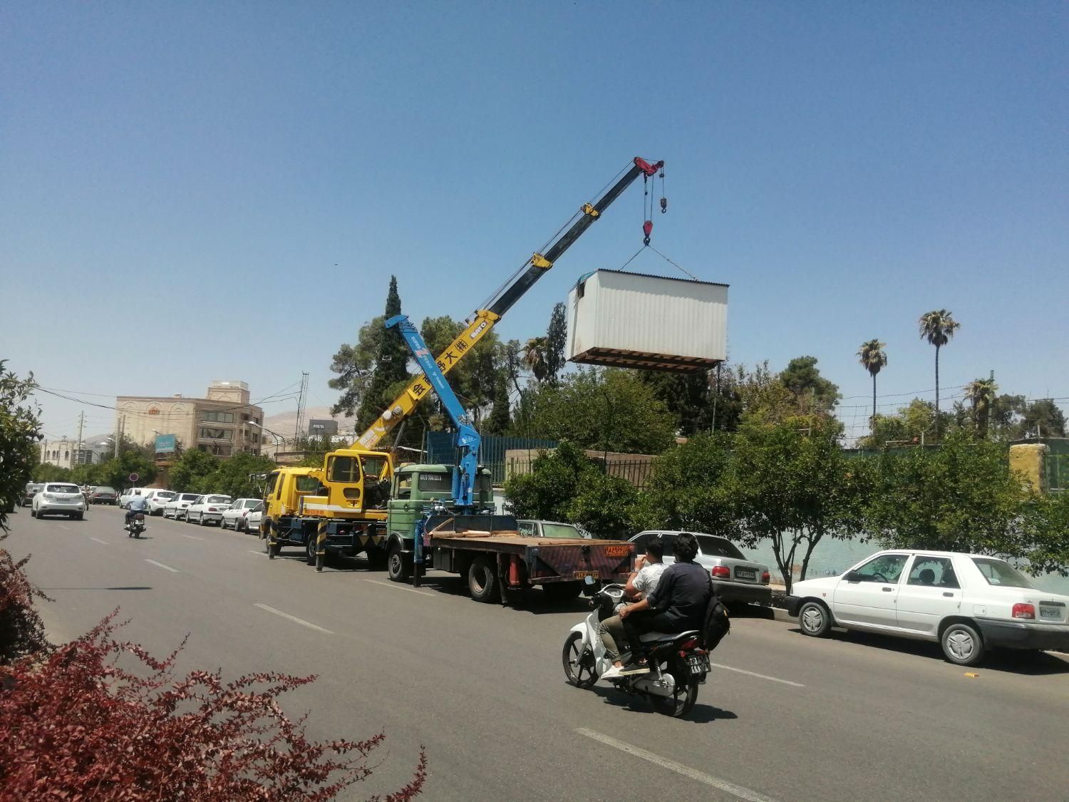 جرثقیل نیسان ،خاورکفی و ۷تن دکل بلند انجام کارشما|خدمات حمل و نقل|شیراز, ترمینال باربری|دیوار