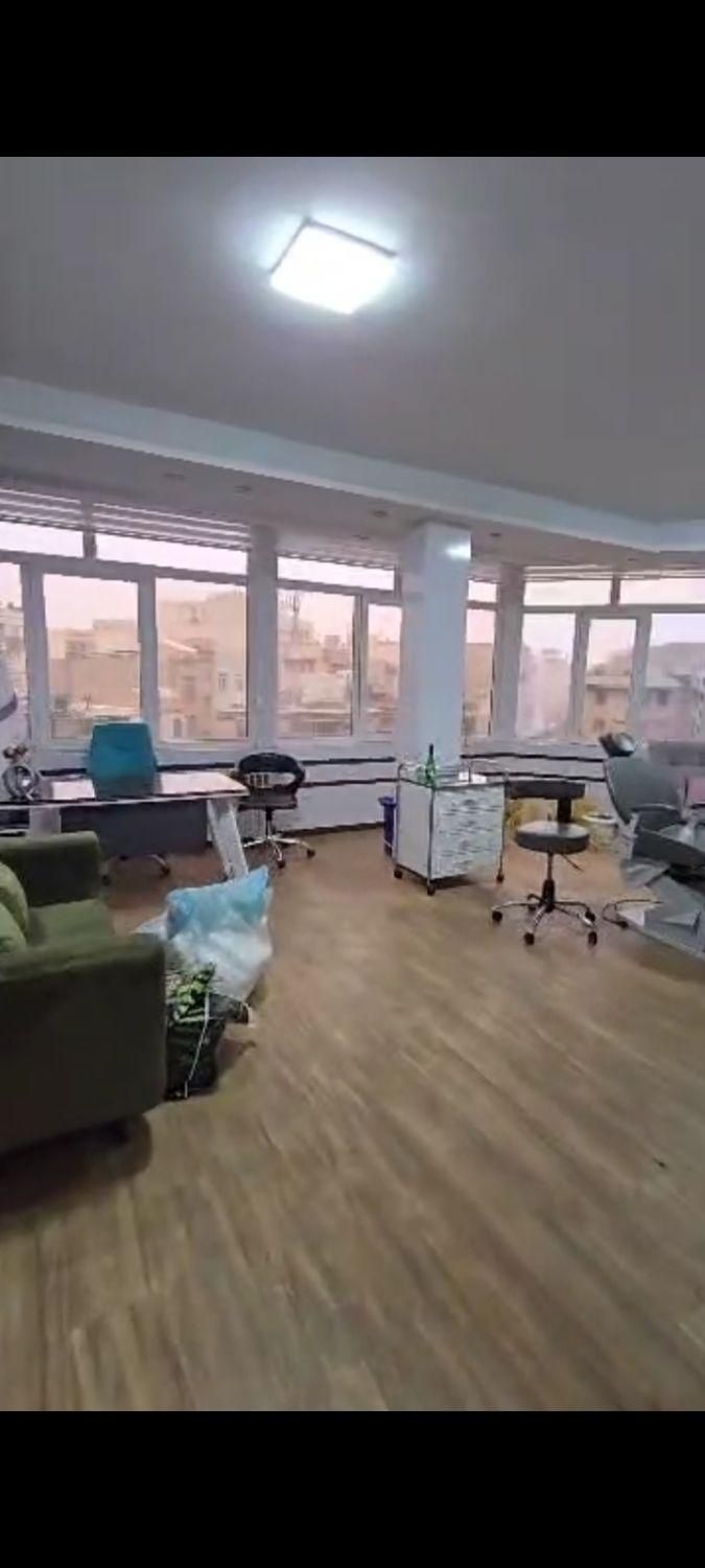 واحد اداری ۱۳۷م میدان توحید برستارخان بانک ملی|فروش دفتر کار، اتاق اداری، مطب|تهران, پاتریس لومومبا|دیوار