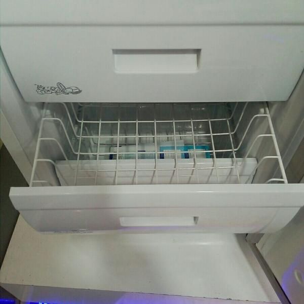 فریزر چهار کشو کم برفک کوچک ایستکول مدلTM946-4D|یخچال و فریزر|تهران, آبشار|دیوار