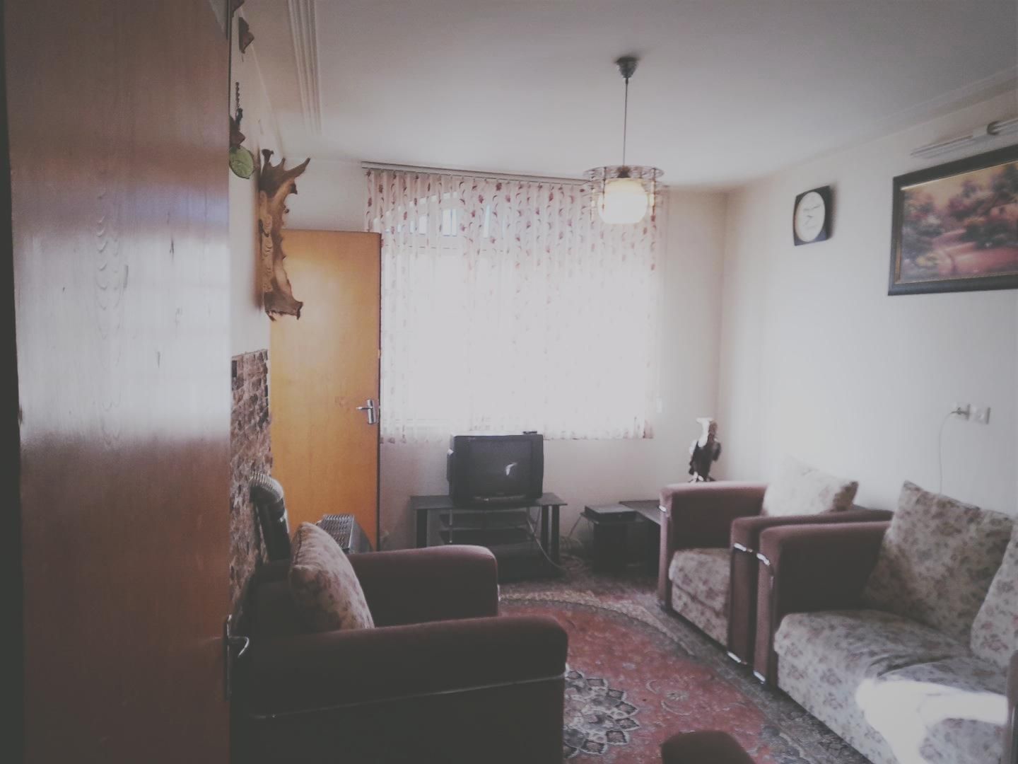 دربست ویلایی با تمامی امکانات.امن وامان|اجارهٔ کوتاه‌مدت آپارتمان و سوئیت|شیراز, شهرک گلستان|دیوار