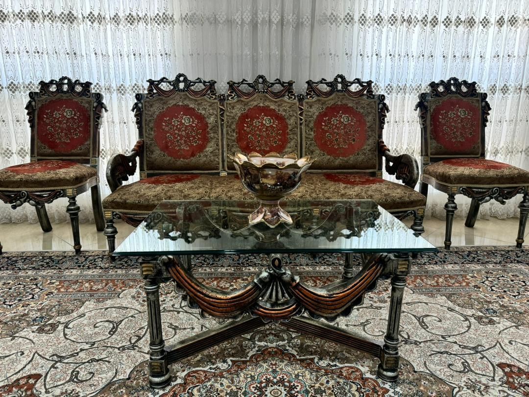 توافقی /مبل سلطنتی ۹ نفره + میز ناهارخوری ۸ نفره|مبلمان خانگی و میز عسلی|کرج, حسین‌آباد|دیوار