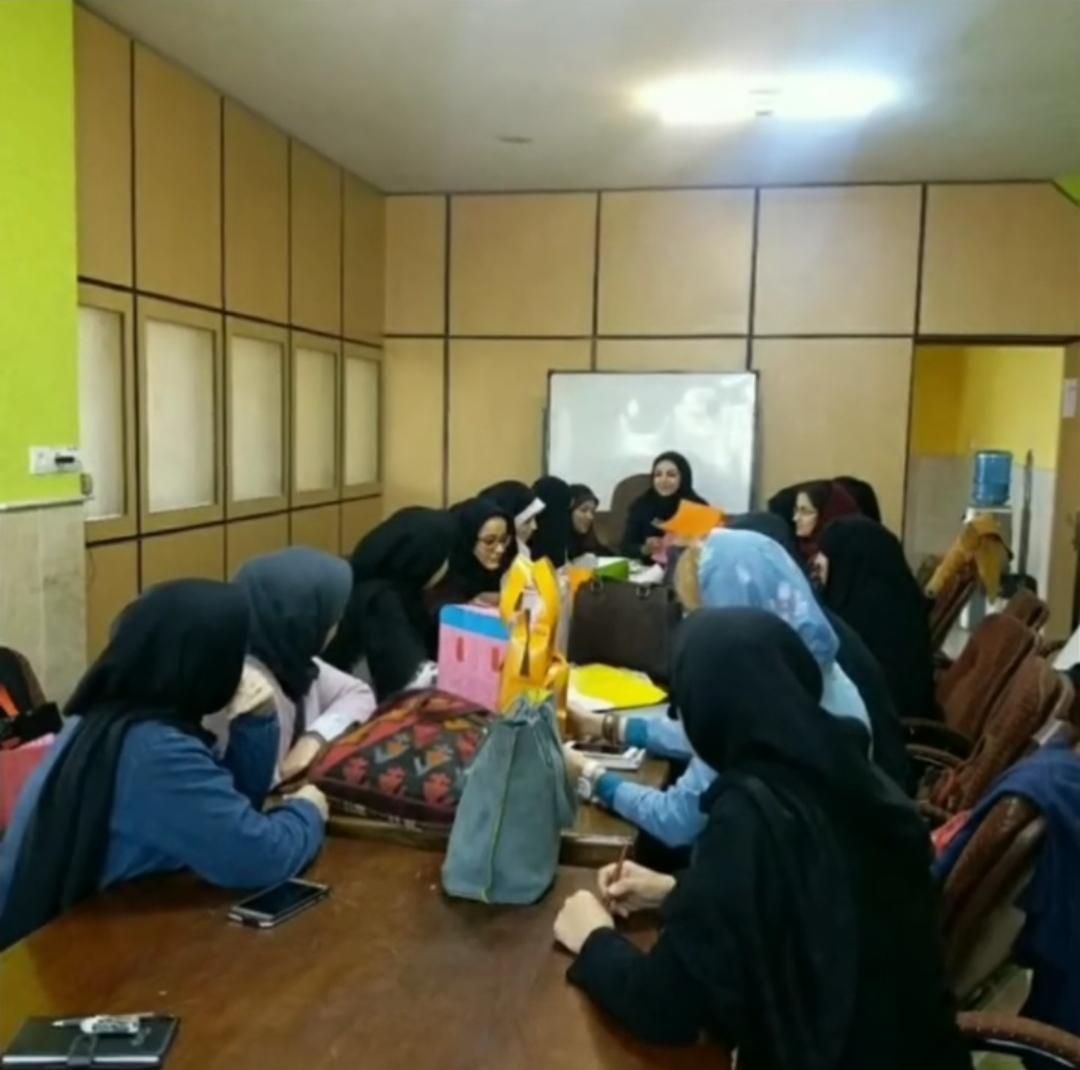 آموزش صفر تا صد تولیدات چرمی دست دوز|خدمات آموزشی|کرمانشاه, |دیوار