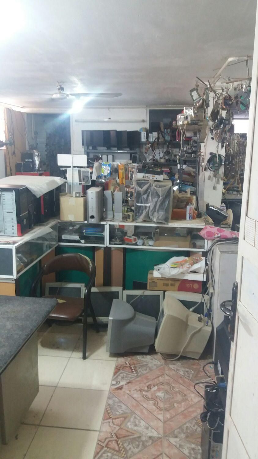 تعمیر و ارتقای کامپیوتر ولبتاب خانگی وصنعتی|رایانه رومیزی|میبد, |دیوار