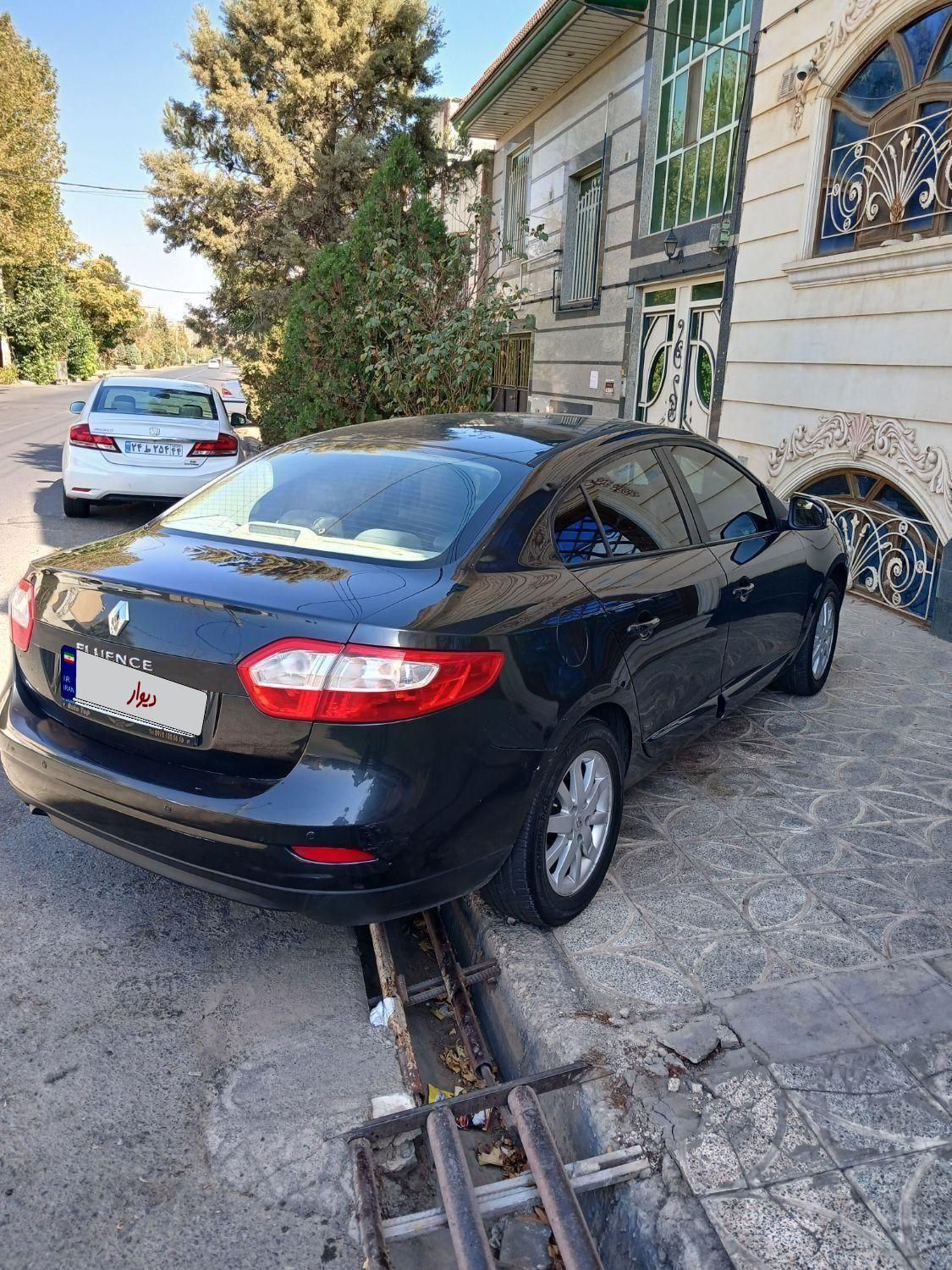 رنو فلوئنس E4، مدل ۲۰۱۲|خودرو سواری و وانت|تهران, پونک|دیوار